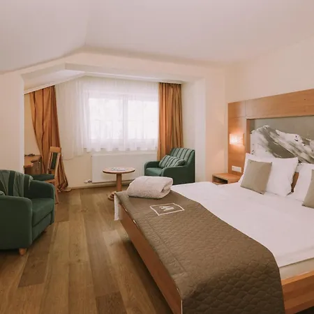 Готель Montana 4*