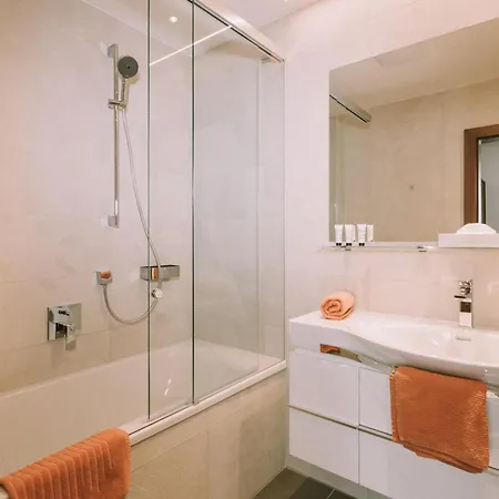 Hotell Montana 4*