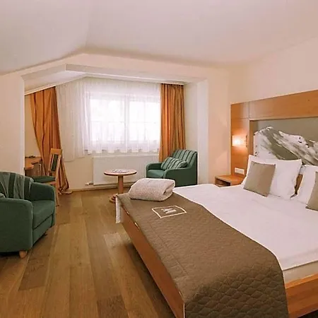 Hotel Montana 4*